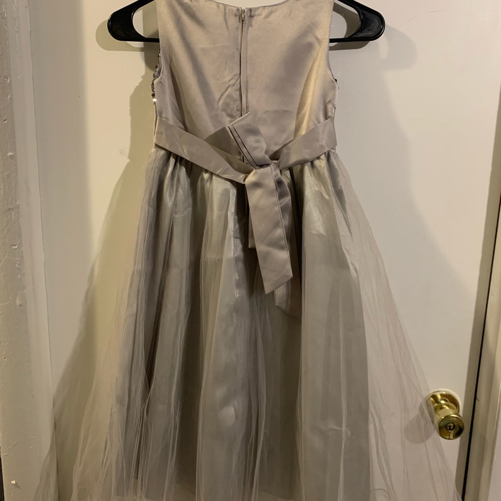 Girl’s dress. Clean. Pet/ smoke free home.